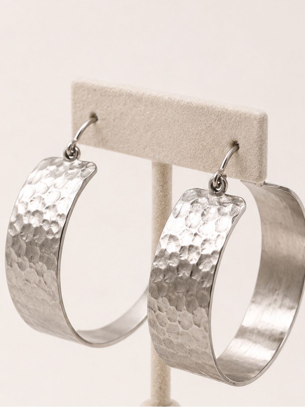 Vintage Gold Hammered Hoop Earrings